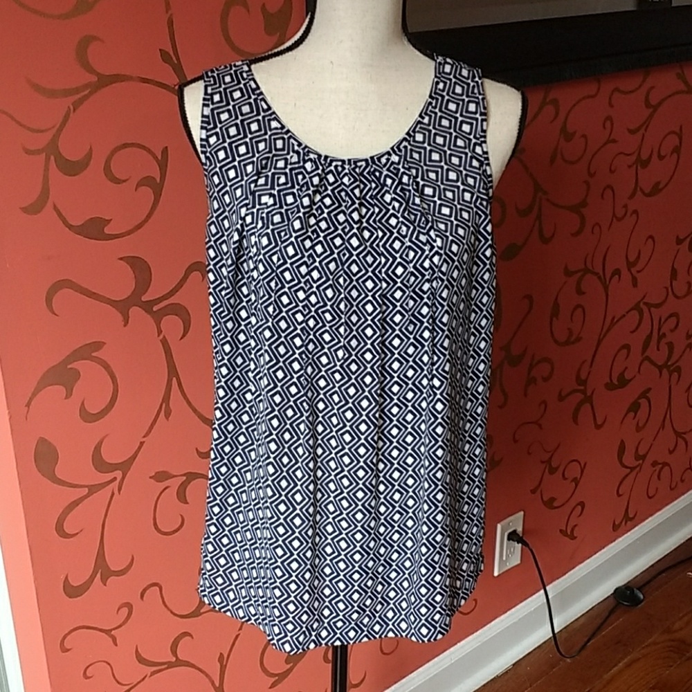 Geometric patterned blouse